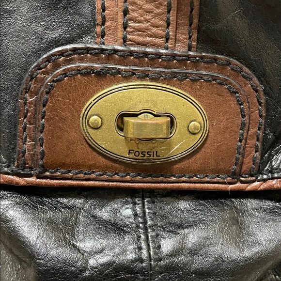 Fossil |Heritage |"Long Live Vintage"|Two-Tone | Leather |Crossbody/Shoulder Bag - Picture 3 of 16